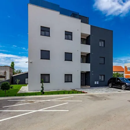 Exquisite Prestige Luxury With Shared Pool Apartman Zára