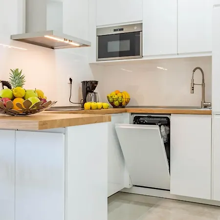 Exquisite Prestige Luxury With Shared Pool Apartman *