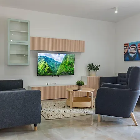 Exquisite Prestige Luxury With Shared Pool Zára